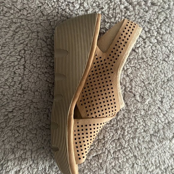 Clarks Shoes - Clarks Womens 'Clarene Award' Nubuck Wedges